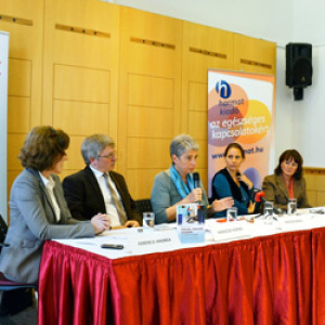 2FOTO_iskolai eroszak sajtoesemeny_felszolalok