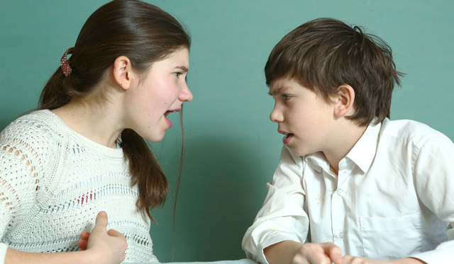 Hadd káromkodjon néha az a gyerek!