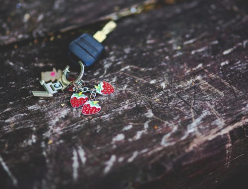 kulcs kulcstartóval