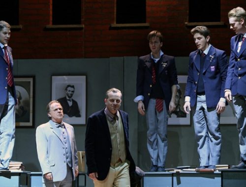 színházi előadás