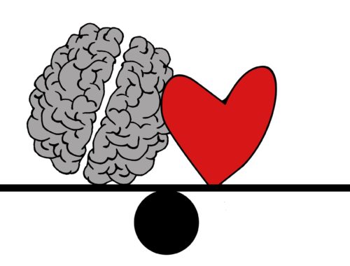 rajz egy agyról é szívről egy mérlegen