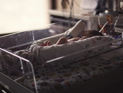 ujszülött csecsemő