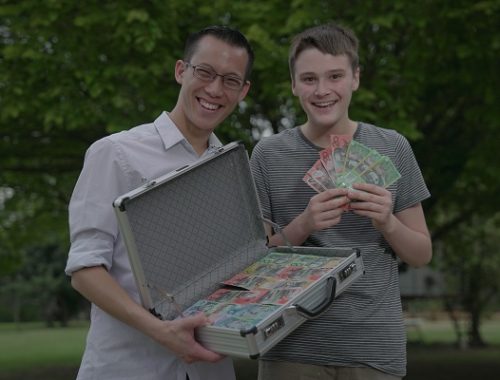 bőröndnyi pénz, boldogság, öröm