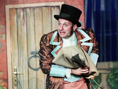 színházi előadás