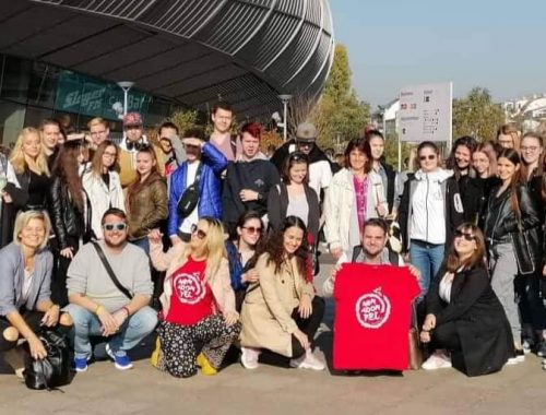 középiskolások csoportképe