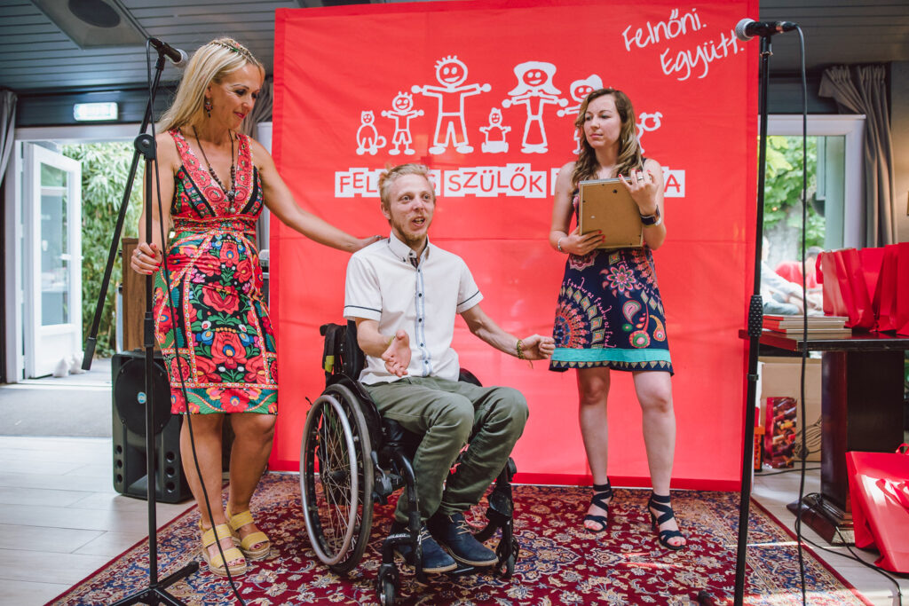 BOLDOG GYERMEKEKÉRT, BOLDOG CSALÁDOKÉRT DÍJ - Nagy Zsolt