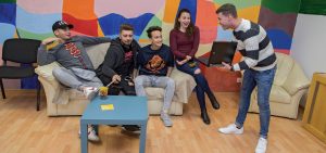 Altisz Alapítványi Gimnázium + gyerekek! 