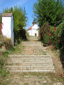 Nagymaros - Kálvária kápolna - autós családi kirándulási tippek