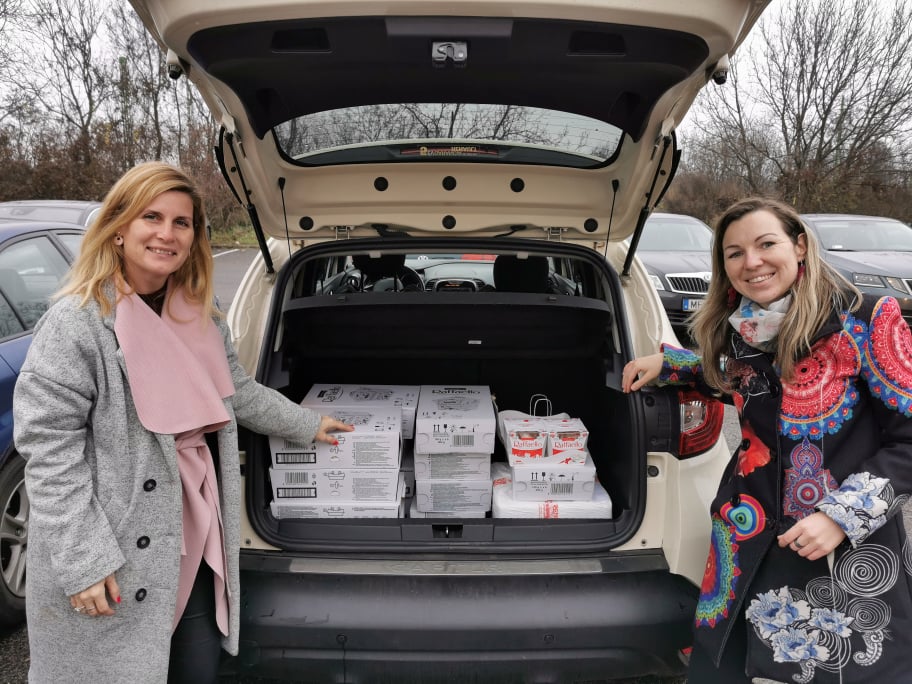 Felelős Szülők Iskolája Xmas és Újévi Hála Kommandó