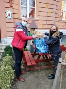 Felelős Szülők Iskolája Xmas és Újévi Hála Kommandó