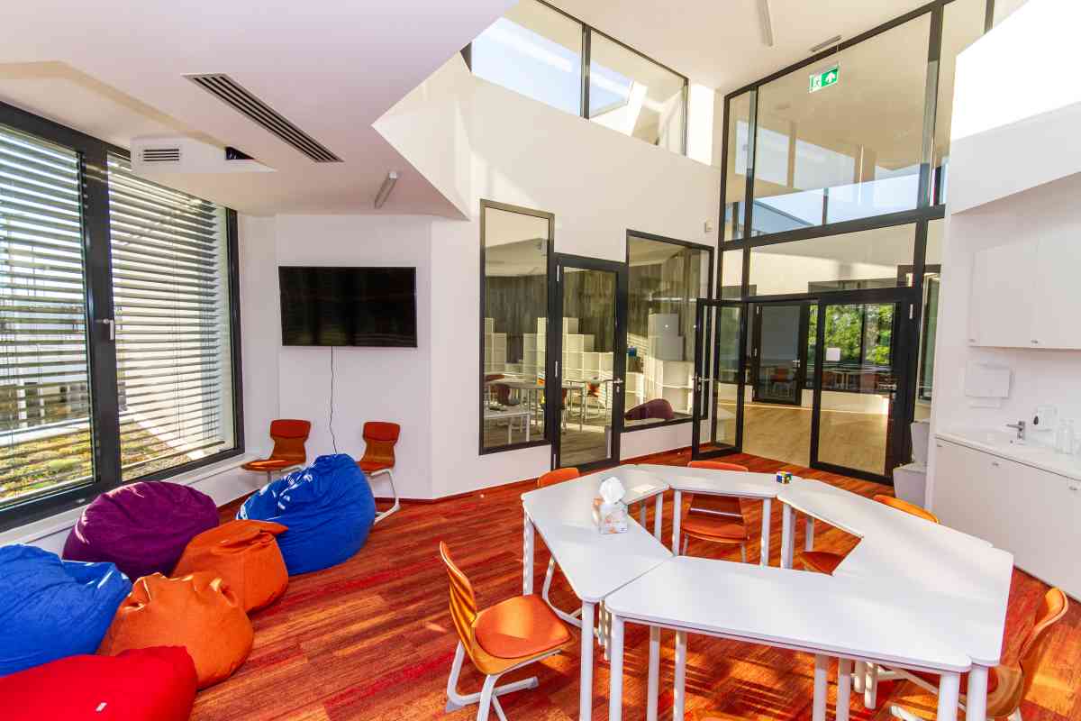 Debreceni Nemzetközi Iskola - International School of Debrecen. Osztályterem