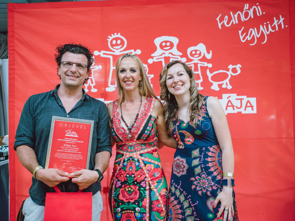 BOLDOG GYERMEKEKÉRT, BOLDOG CSALÁDOKÉRT DÍJ - Szilágyi Áron