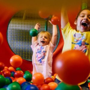 Gyermek élményekből jeles! – játszóházak, hempergő, vízi élmények egy helyen a Velence Resort & Spa****-ban Gyermek élményekből jeles! – játszóházak, hempergő, vízi élmények egy helyen a Velence Resort & Spa****-ban