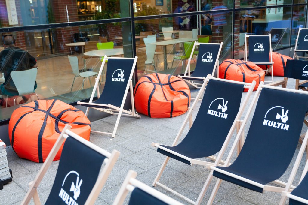 Kultik terasz Corvin Plaza