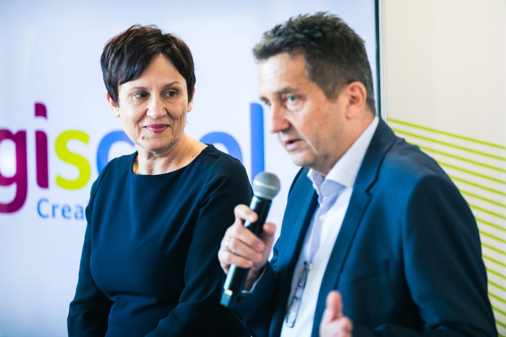 10 éves, magyarországi központú Logiscool