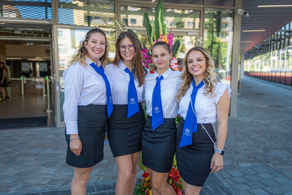 új tanárgeneráció