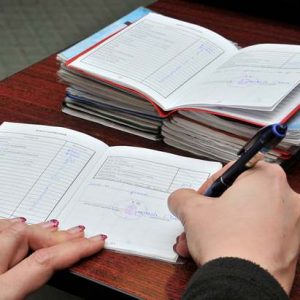 Mennyire fontos a félévi iskolai értesítő? Mennyire fontos a félévi iskolai értesítő?