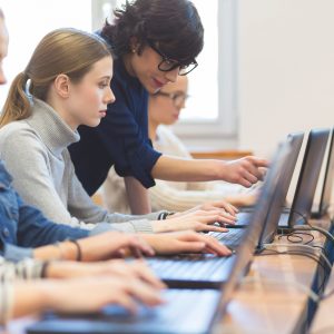 A meglévő készségek fejlesztésével vagy új képességek elsajátításával bővíthetők a karrierlehetőségek – ebben több uniós program is segít A meglévő készségek fejlesztésével vagy új képességek elsajátításával bővíthetők a karrierlehetőségek – ebben több uniós program is segít