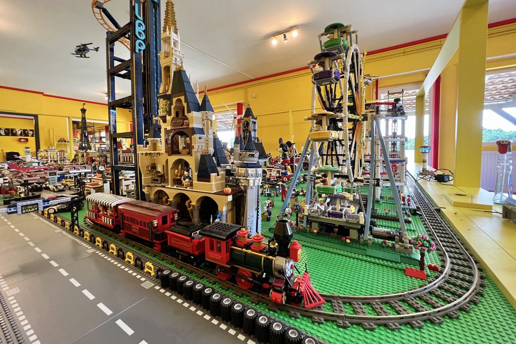 LE-GO-Kart: családi élményparadicsom a Balatonnál LEGO kiállítással, szabadulószobával, GOKART pályával