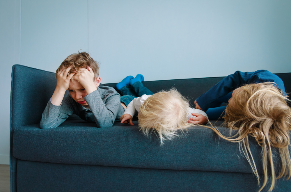 Nem kell minden percet betervezni - Hagyjuk a gyereket unatkozni is!