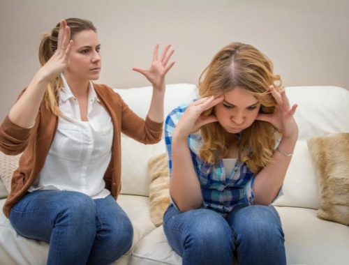 Fedezd fel a gyermeked világát: 3 videó, ami segít megérteni a kamaszok motivációit és reakcióit