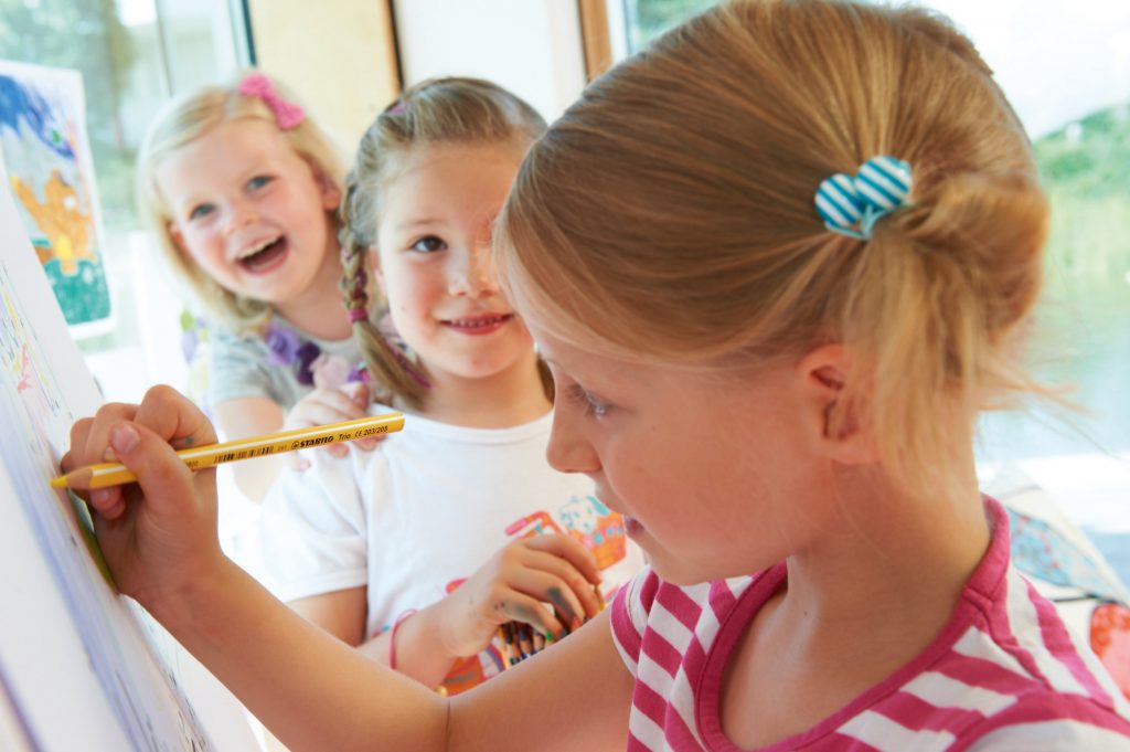 Finommozgás és grafomotorika az óvodapedagógusok szemszögéből - Mikor, mit kell fejleszteni és hogyan?