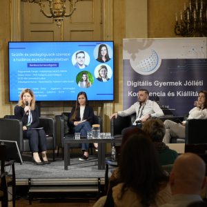 Maradandó károkat okozhat a gyerekek túl korai és túlzott okoseszköz használata Maradandó károkat okozhat a gyerekek túl korai és túlzott okoseszköz használata