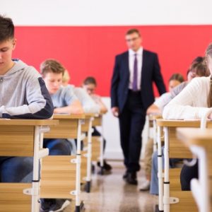 FELVÉTELI KIBESZÉLŐ - szaktanári vélemény a központi magyar és matematika feladatsorról FELVÉTELI KIBESZÉLŐ - szaktanári vélemény a központi magyar és matematika feladatsorról