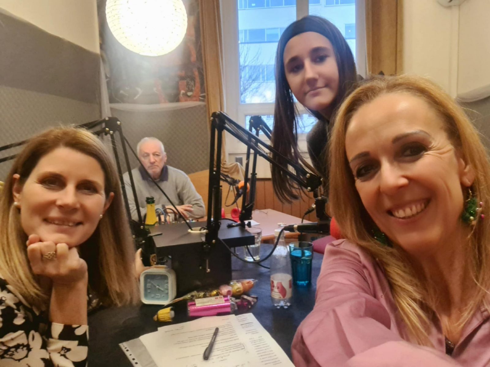 Kamaszokkal suttogó- Rádió Bézs