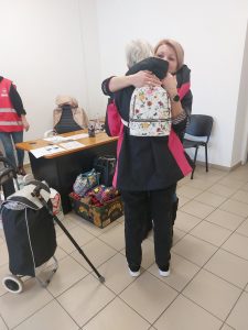 #nemluxustaska: 9400 rászoruló nő egészsége és méltósága kapott megerősítést – Sok cég ezt „vette” virág helyett nőnapra