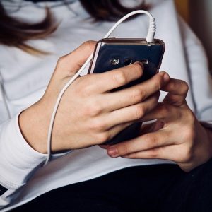 Okostelefonnal az ötösig: Forradalmi történelem app érettségi előtt álló diákoknak - Hogyan könnyíti meg egy modern alkalmazás a szülők és a diákok életét? Okostelefonnal az ötösig: Forradalmi történelem app érettségi előtt álló diákoknak - Hogyan könnyíti meg egy modern alkalmazás a szülők és a diákok életét?