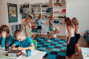 Az iskola lehet inspiráló tér is, nem kell unalmasnak lennie