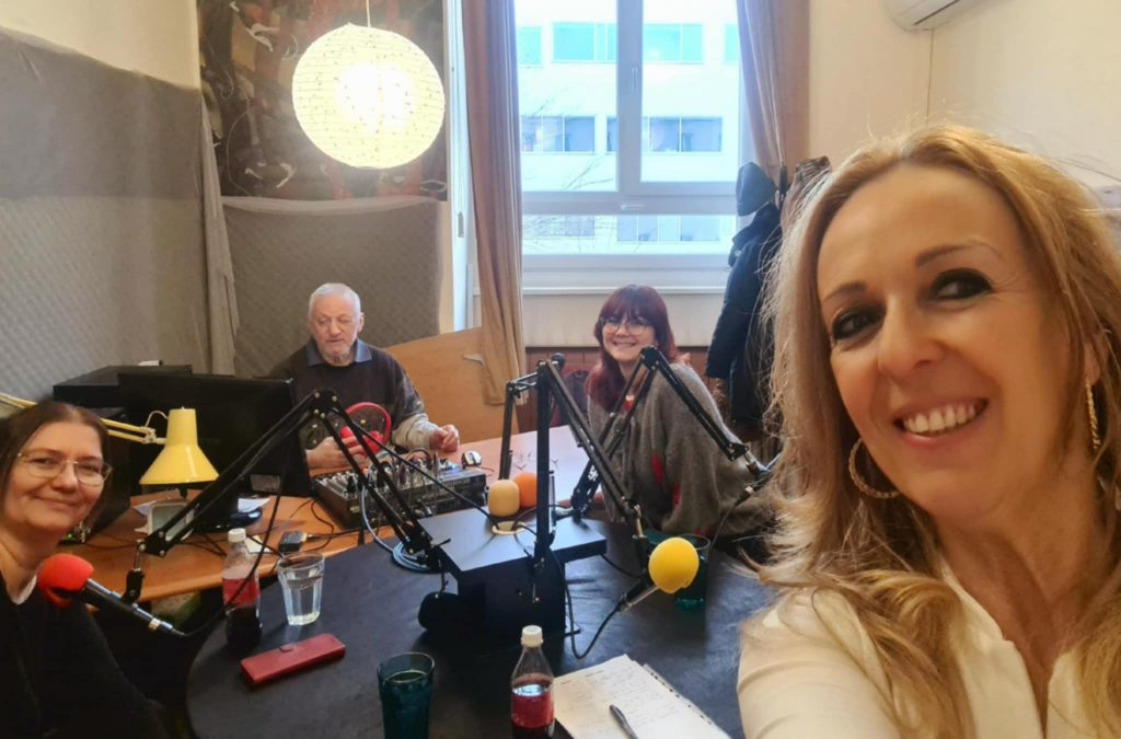 Elindult a Kamaszokkal suttogó podcast!