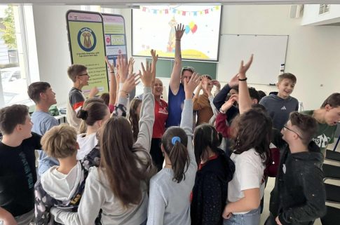 Élmény, ami elkíséri a felvételin: ajándékozz tudást és önbizalmat karácsonyra! Rendhagyó felvételi előkészítők Jocó bácsival és a Felelős Szülők Iskolájával