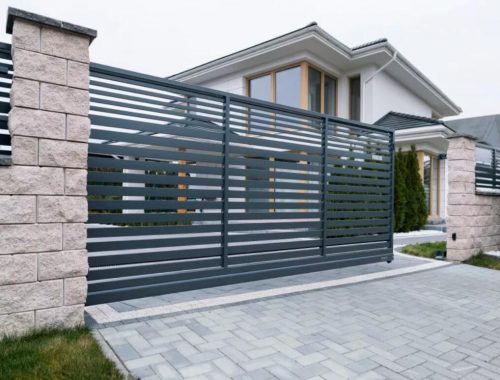 Miért érdemes szakemberre bízni a kerítés kivitelezést?