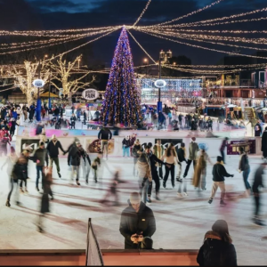 A legszebb jégkoripályák Budapesten innen és túl: Keszthelytől Miskolcig mutatjuk a legjobb helyeket, ahol csúszni lehet