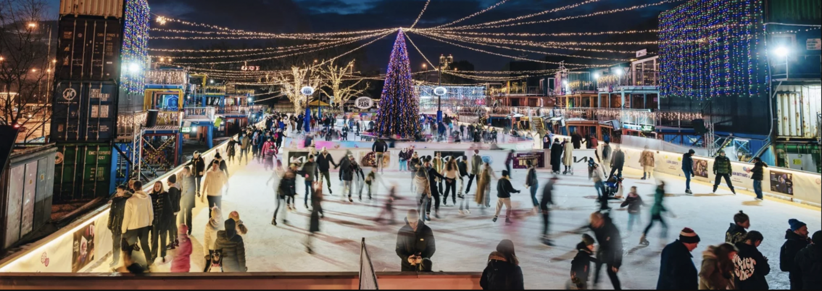 A legszebb jégkoripályák Budapesten innen és túl: Keszthelytől Miskolcig mutatjuk a legjobb helyeket, ahol csúszni lehet
