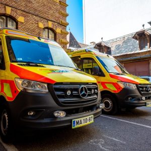 „Na szia mentő” címmel indított ovisoknak szóló programot a mentőszolgálat