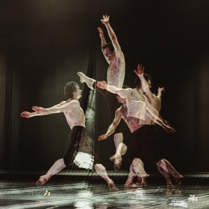 Thália elégedetten csettint - Megérkeztek a Művészetek Völgye színházi programjai