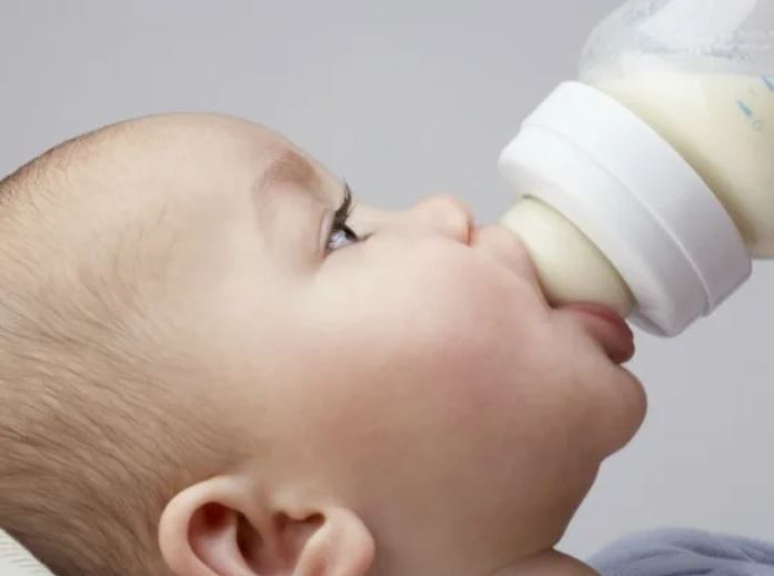 Hőség és kisgyermekek: 10 fontos tanács kánikula idejére