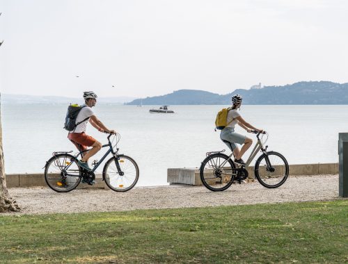 3 családbarát bringakör a Balaton környékén, amelyet a legkisebbek is élvezni fognak