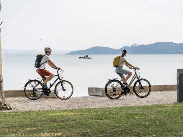3 családbarát bringakör a Balaton környékén, amelyet a legkisebbek is élvezni fognak