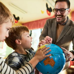 Legyen élmény a tanulás! – Az Oktatási és Gyermekügyi Minisztérium javaslatai az alsó tagozat gyermekközpontú megújítására