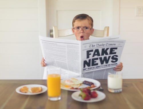 Digitális műveltséggel a dezinformáció ellen – pedagógusoknak indít ingyenes képzést az ELTE Informatikai Kara